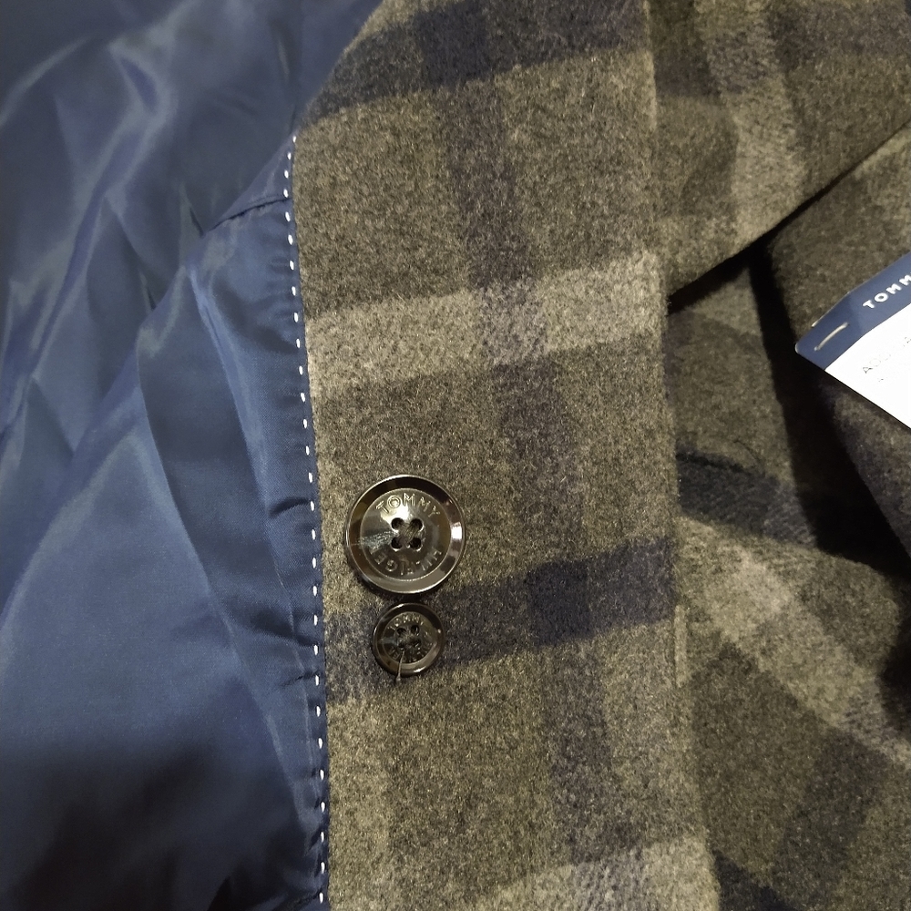 Tommy Hilfiger Addison "The Flex"Wool-Blend  Modern-Fit Trench Coat - Picture 15 of 15